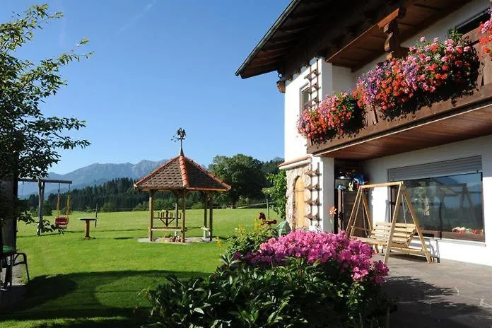 Gaestehaus Nigg Eisenberg  Bed & Breakfast